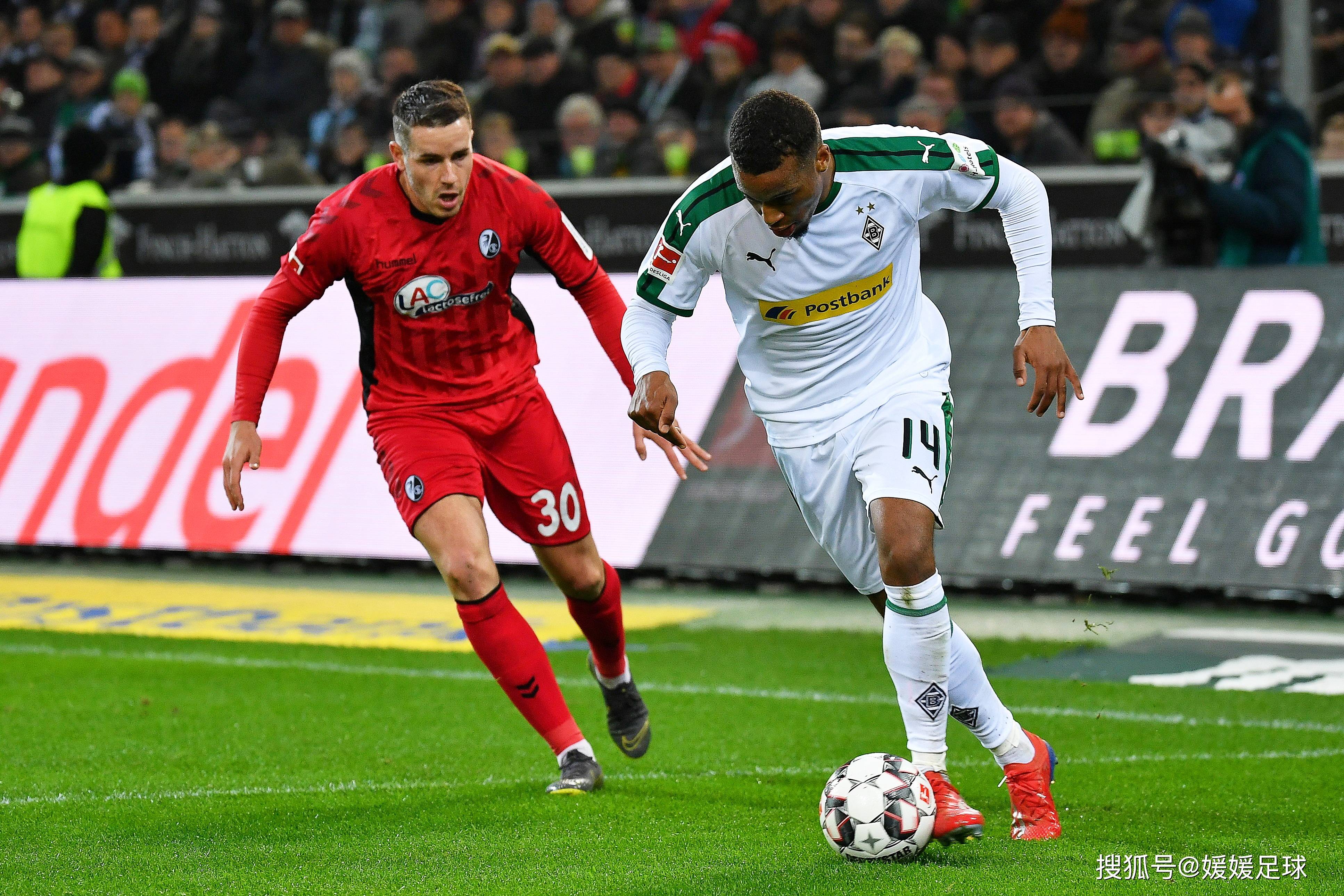 aoa体育直播-欧联杯赛事中球员们的惊世表现(欧联杯赛事中球员们的惊世表现有哪些)