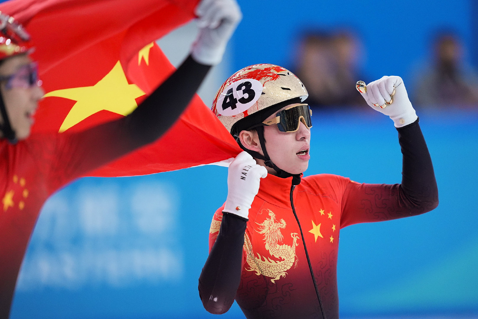 中国队实力彰显！豪取多面金牌的简单介绍