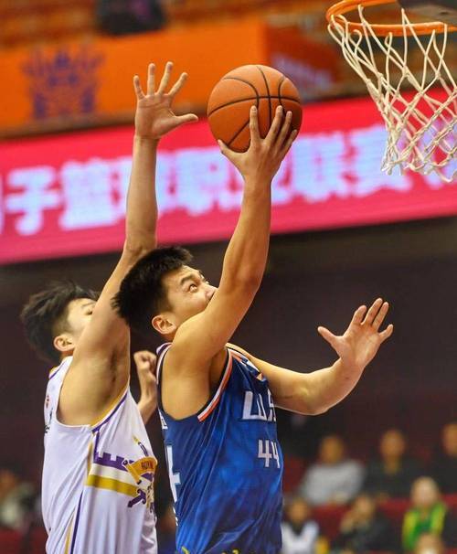 aoa体育娱乐-北京队挑战广东，双方实力对拼(北京队与广东队20112012视频)