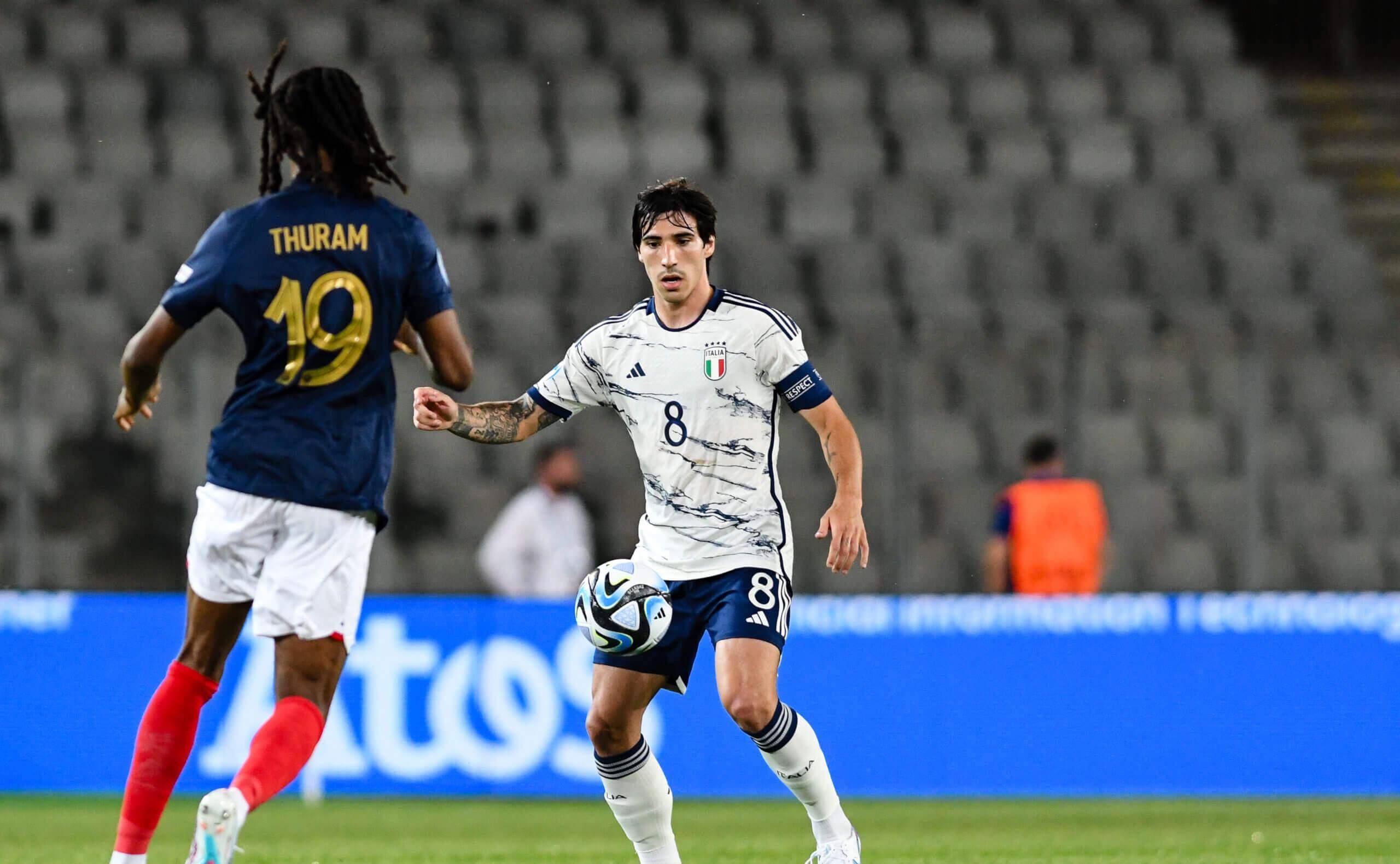 aoa体育新闻-包含尤文图斯连败陷低迷，需迅速调整状态的词条