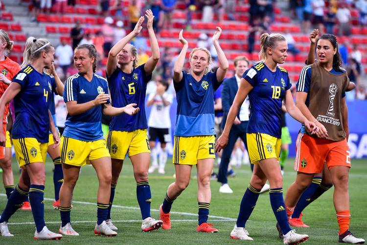 aoa体育活动-瑞典队在对抗丹麦队中取得胜利