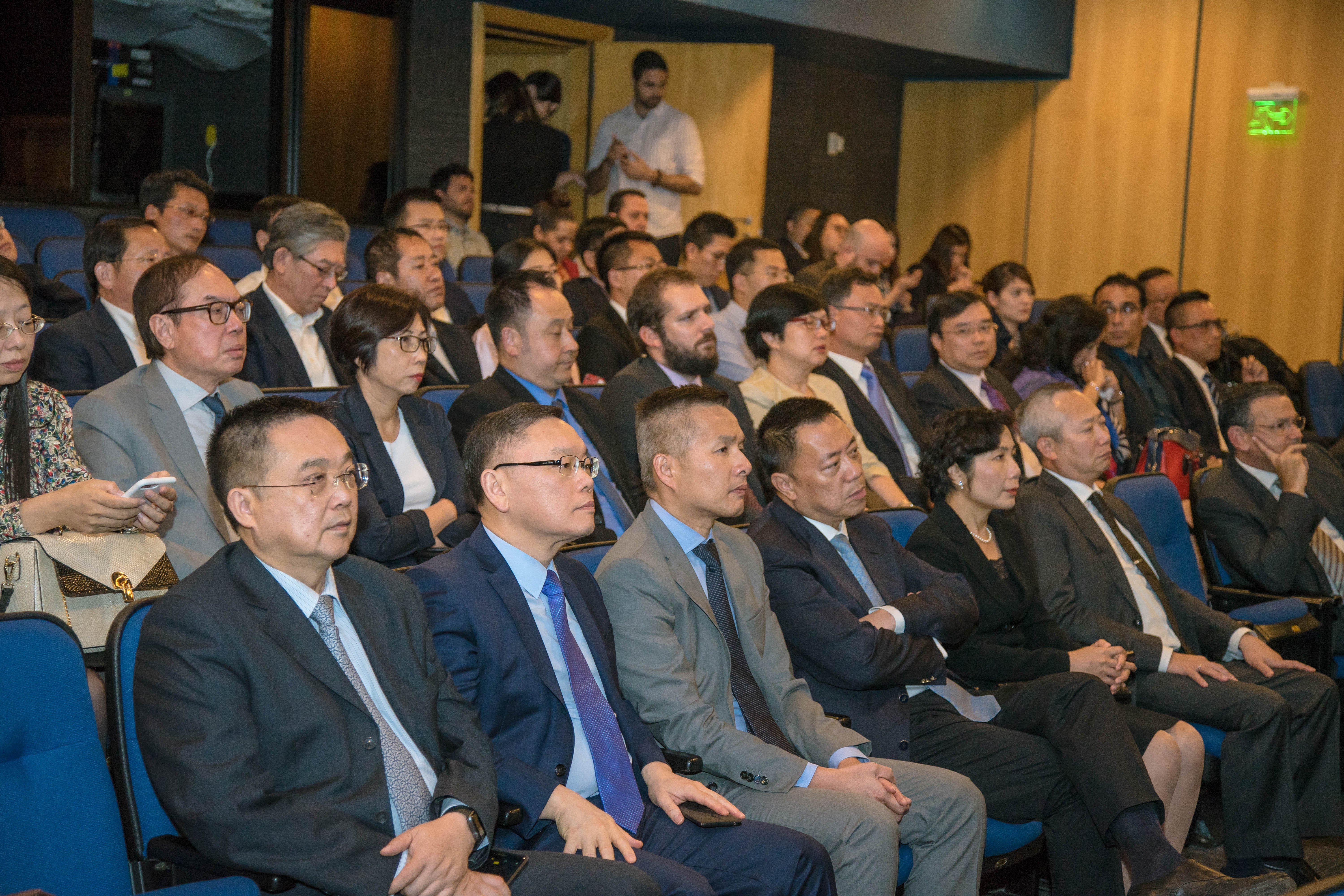 巴西代表团多点开花捧走奖牌的简单介绍