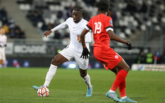 亚眠主场大胜图卢兹，逼近积分榜前列的简单介绍