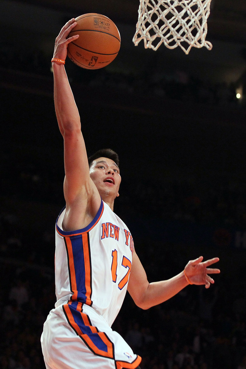 林书豪在赛场上独领风骚,球迷惊呼不已的简单介绍 林书豪在赛场上独领风骚,球迷惊呼不已的简单介绍