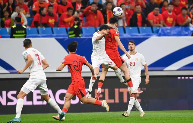 aoa体育培训-包含埃尔切主场1-0小胜埃瓦尔，喜迎精彩胜利的词条