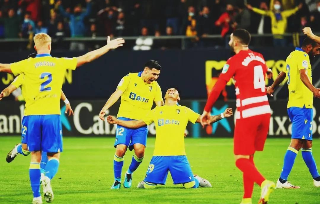 瓦伦西亚客场击败实力强劲对手，赢得关键胜利