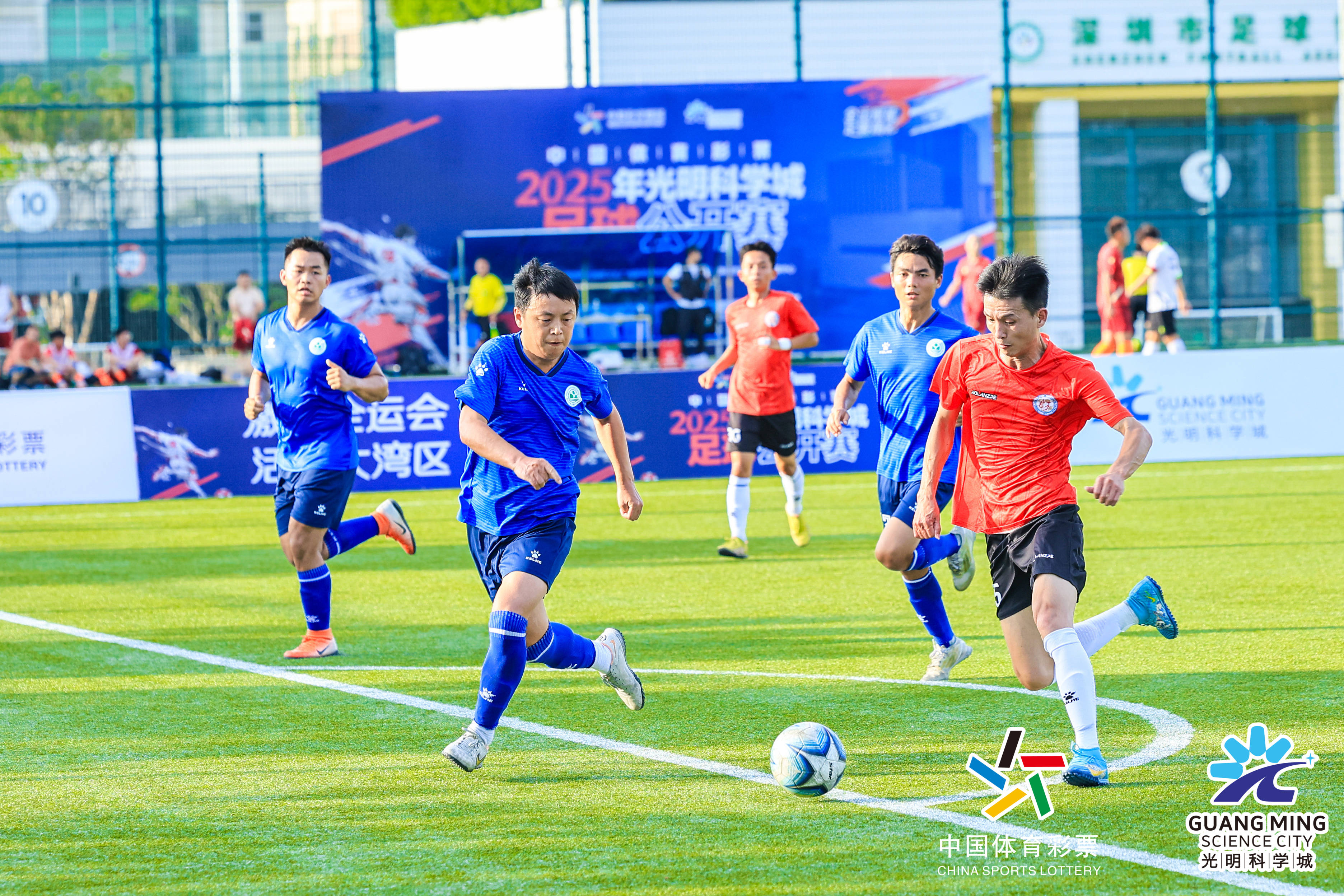 流行的足球比赛即将在不同的城市展开 流行的足球比赛即将在不同的城市展开