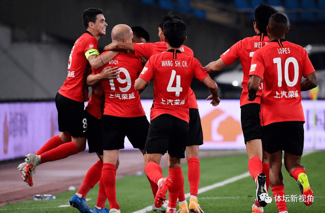 关于战命哨吹响，十一战士长驱直入对手禁区的信息