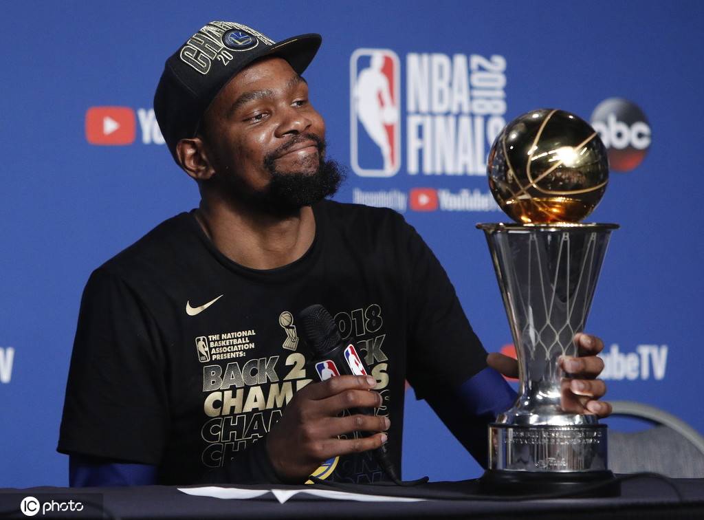 aoa体育馆-勇士避免出现横扫，成功捍卫领先地位