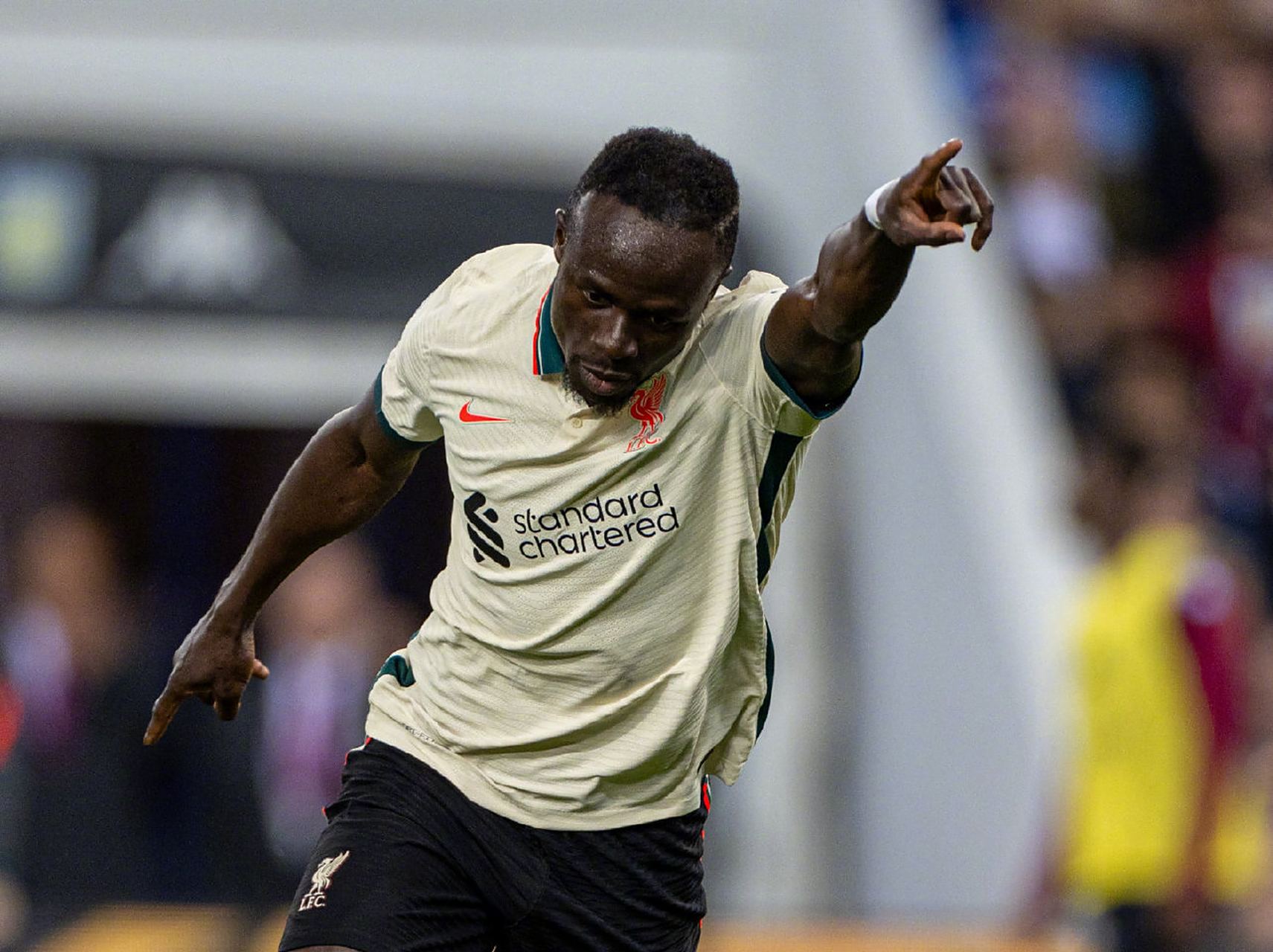 aoa体育新闻-维拉客场战胜赫尔城，取得关键三分