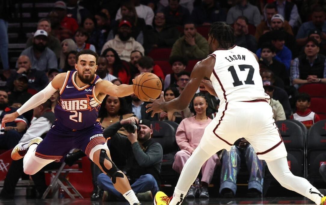 火箭击败活塞收获两连胜