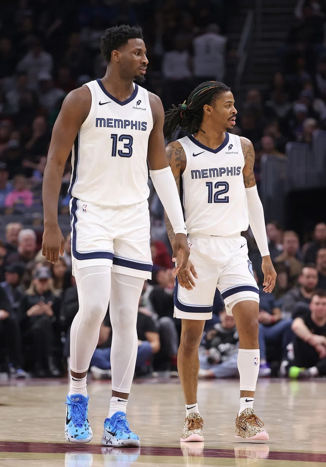 灰熊队面临困境，全队拼尽全力备战的简单介绍