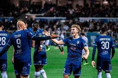 aoa体育课程-关于亚眠主场大胜圣埃蒂安，力压对手的信息