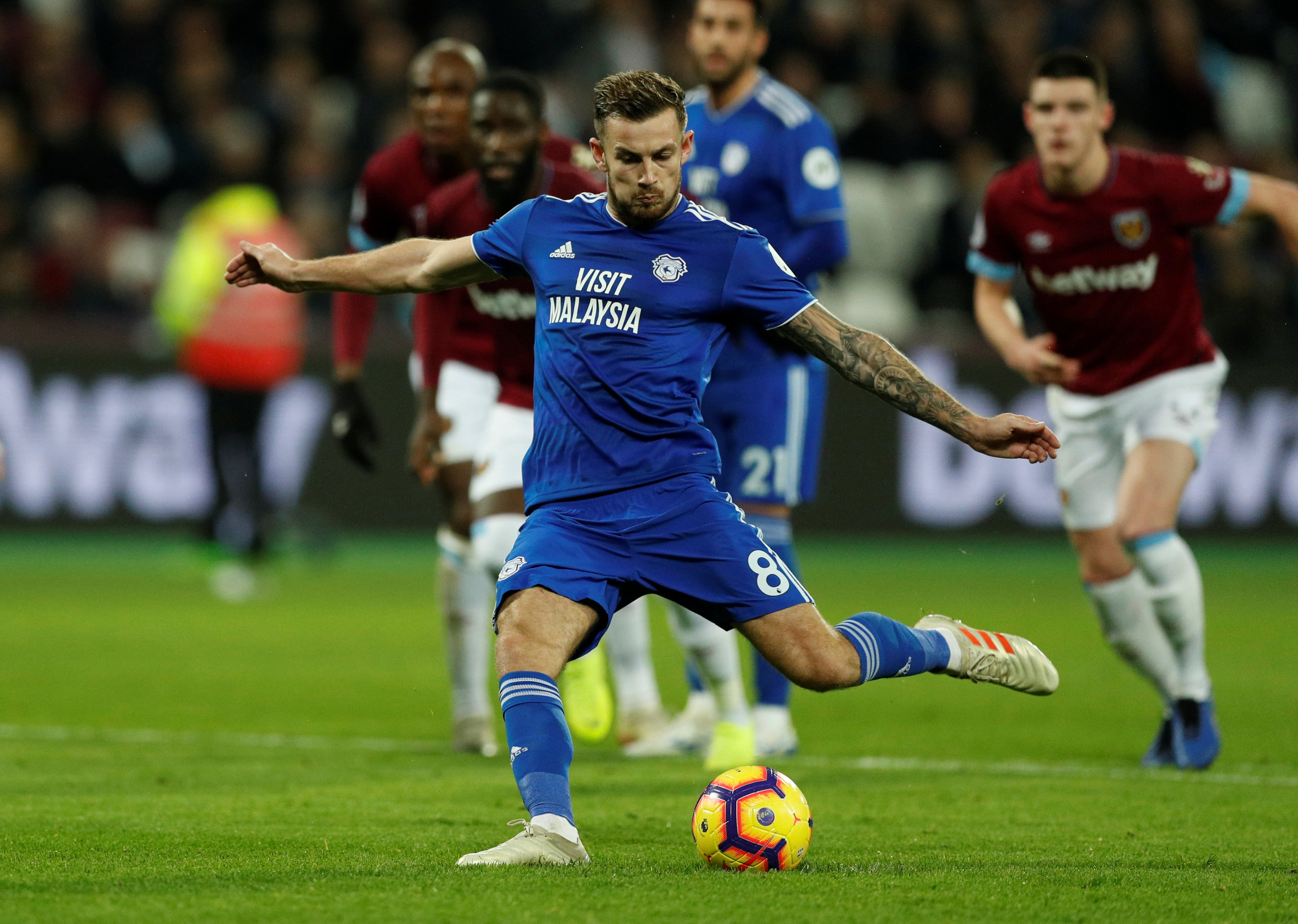 关于卡迪夫城劣势翻盘,英超赛场希望重燃的信息 关于卡迪夫城劣势翻盘,英超赛场希望重燃的信息