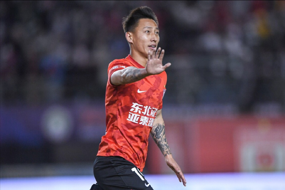 亚泰主场告捷,三分继续逼近前八的简单介绍 亚泰主场告捷,三分继续逼近前八的简单介绍